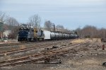 MEC 512 Leads L063 into Portsmouth Yard